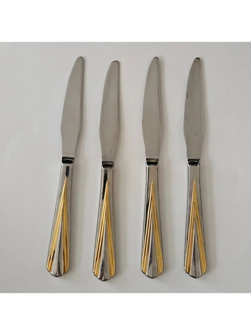 4 Knife Lot Reed & Barton Stainless 18/8 Handle Silver/Gold Tone Golden Spire